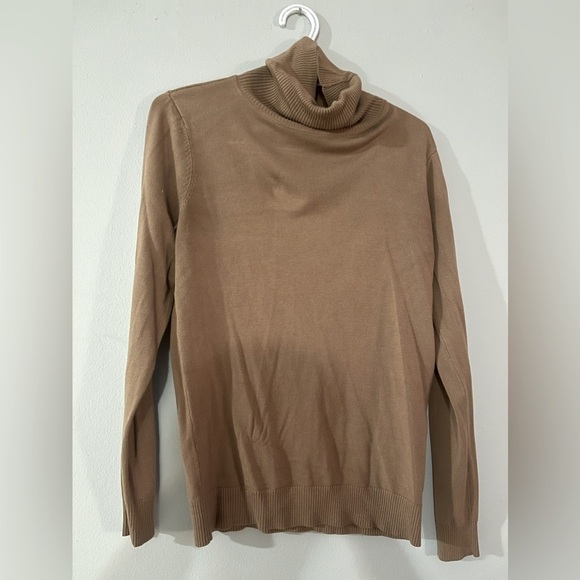 Andrew Marc wool blend turtleneck size medium relax fit - Picture 3 of 7